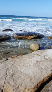 Using crystals to simulate a beach holiday