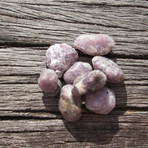 Lepidolite meaning and benefits